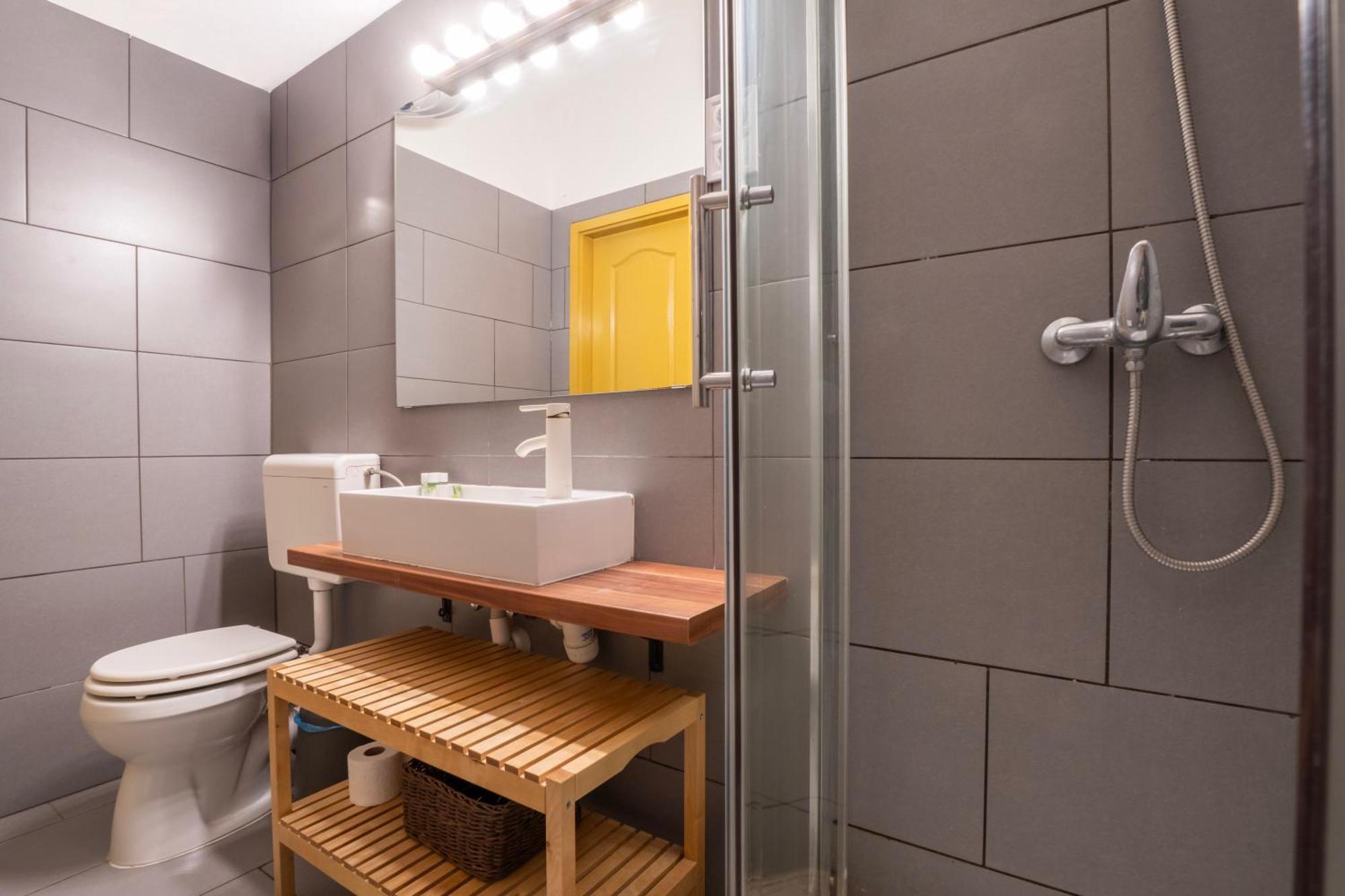 Klau10 Studio Apartment In Party District. Budapest Bagian luar foto